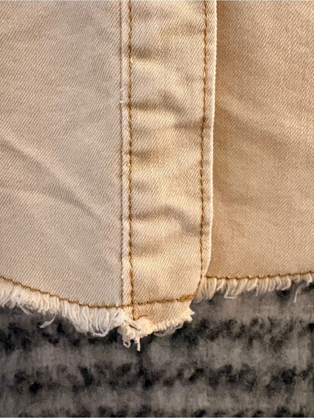 Neutral Beige Button-Front Shacket - Picture 6 of 9